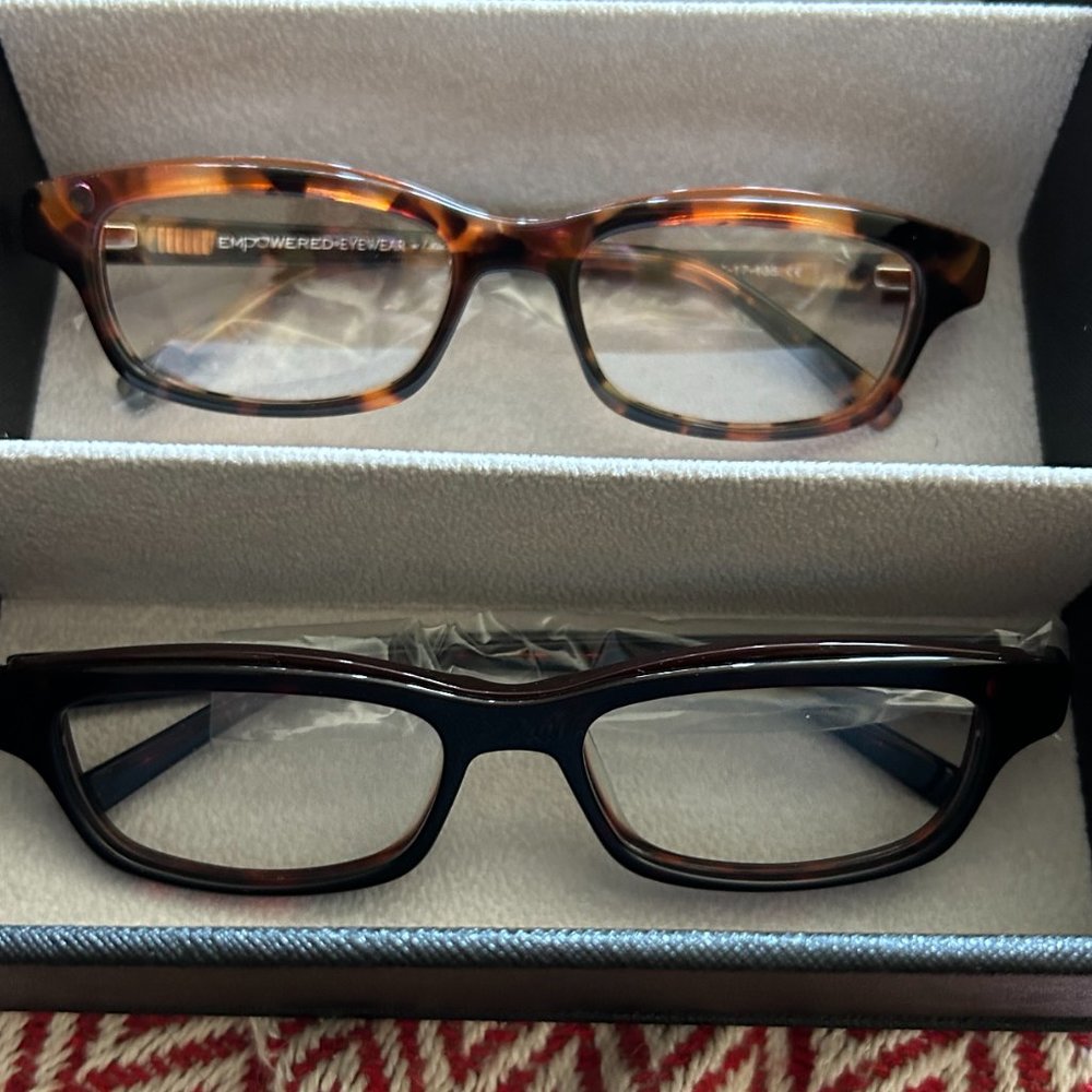 Empowered Eyewear high-end prescription glasses frames in black & tortoiseshell
